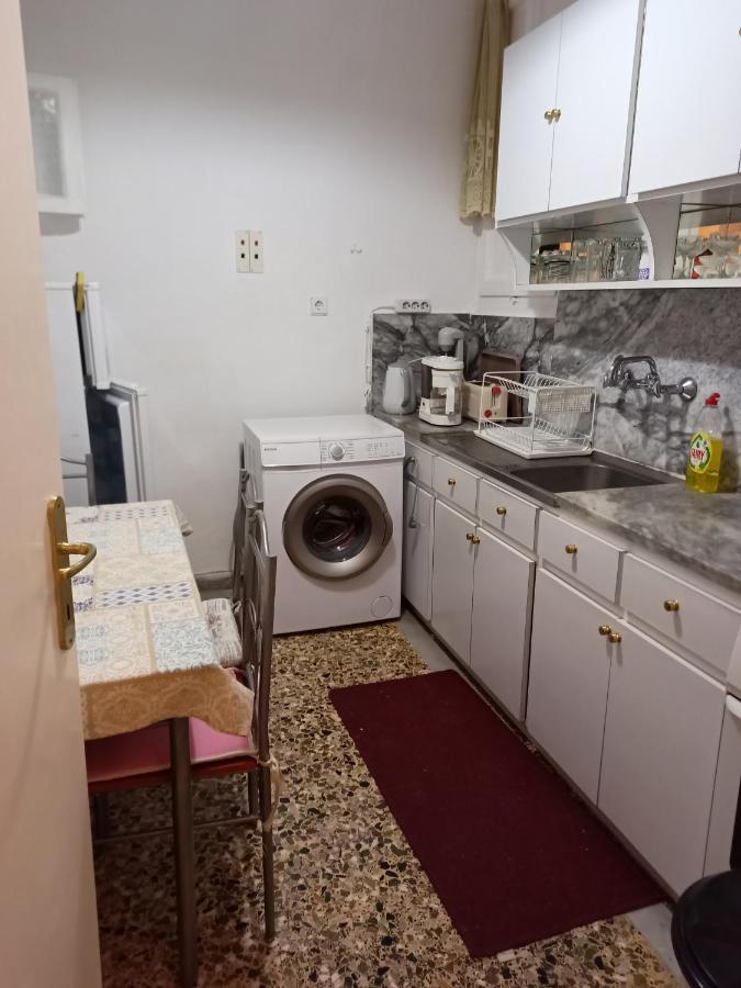 Anais Apartment Néa Péramos 외부 사진