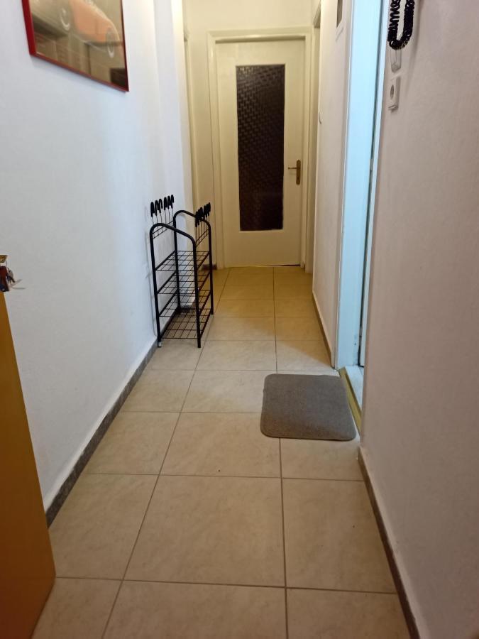 Anais Apartment Néa Péramos 외부 사진